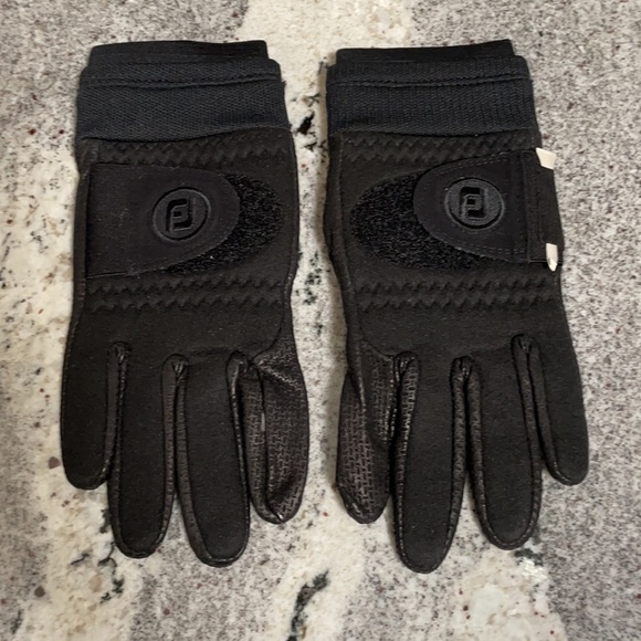 FootJoy WinterSof golf gloves size small - Picture 3 of 7